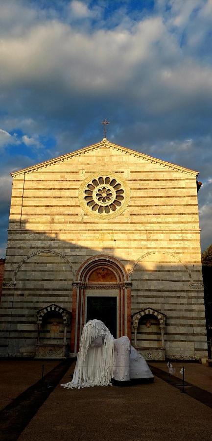 Claudia'S Home Pescia Luaran gambar
